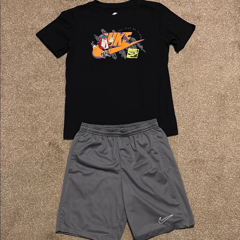 Nike Black T-Shirt and Gray Shorts Set